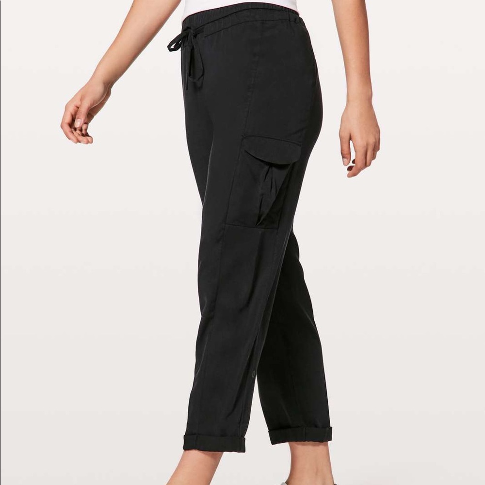 Lululemon NWT Move Lightly Pant 25” Black